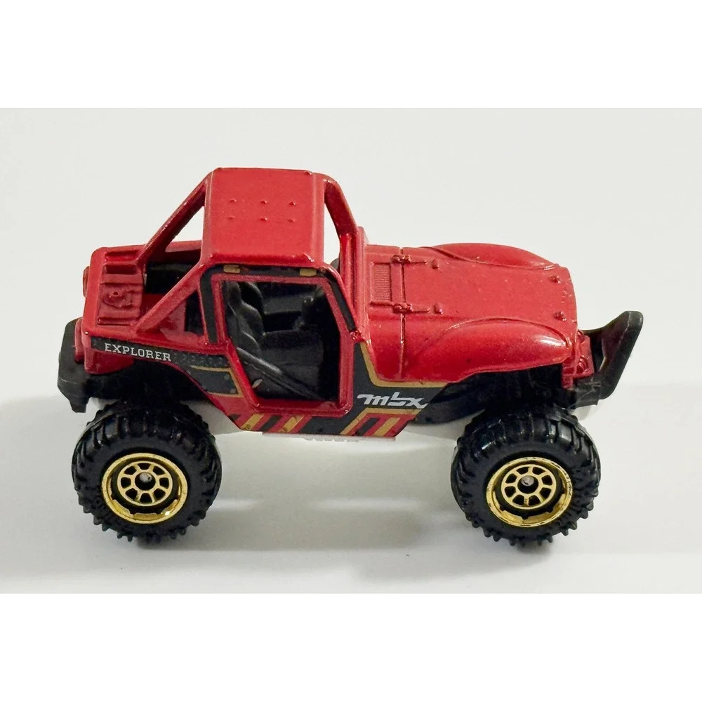 Matchbox MBX 4x4 Toy Truck 1:64 Red Explorer Off-Road Diecast Car 2007 Mattel‎